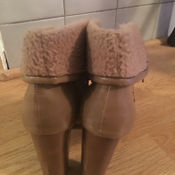 Tan Shoe Boots - Picture 3 of 4
